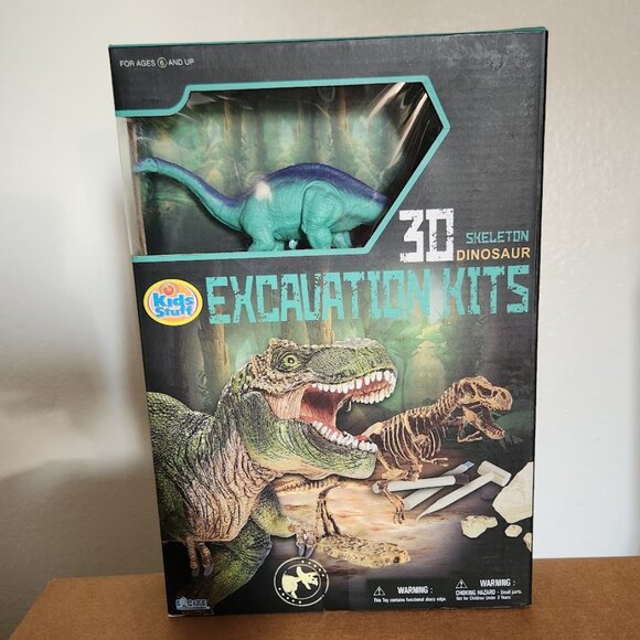 NEW Dinosaur Fossil Dig Kit Paleontologist Fossils Dinosaur Science Kit Toy - Picture 1 of 6